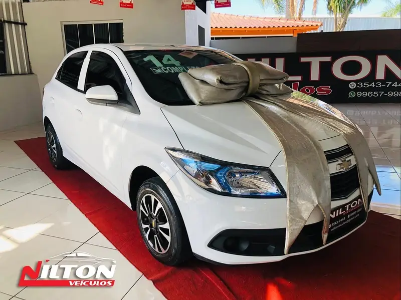Chevrolet Onix 1.0 LT SPE/4