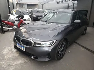 BMW 330i 2020 2.0 Sport AT