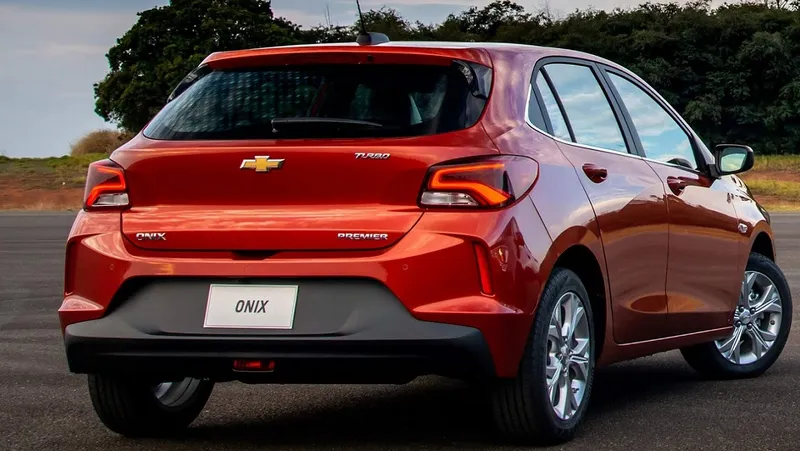 Redução de IPI faz preço do Chevrolet Onix baixar em até… R$ 50