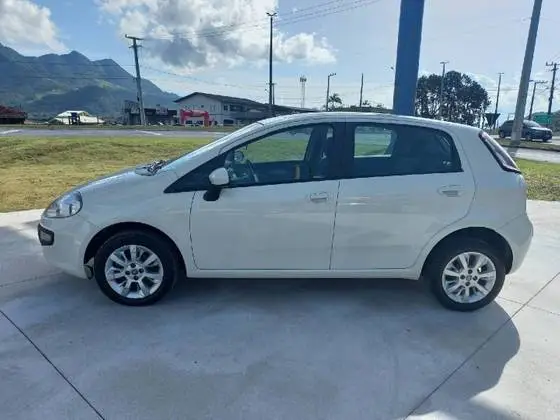 Carro Fiat Punto 2014 Attractive 1.4 (Flex)