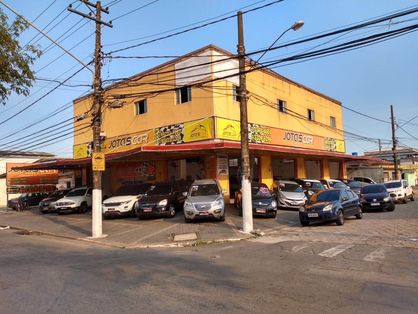 Fachada da loja Jota's Car Veiculos - Guarujá - SP
