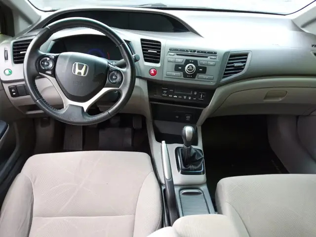 Carro Honda Civic 2012 New  LXS 1.8 16V i-VTEC (Flex)