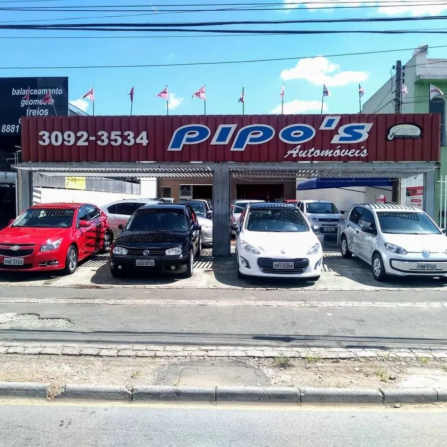 Fachada da loja Veículos à venda em PIPOS AUTOMOVEIS - Curitiba - PR | Mobiauto