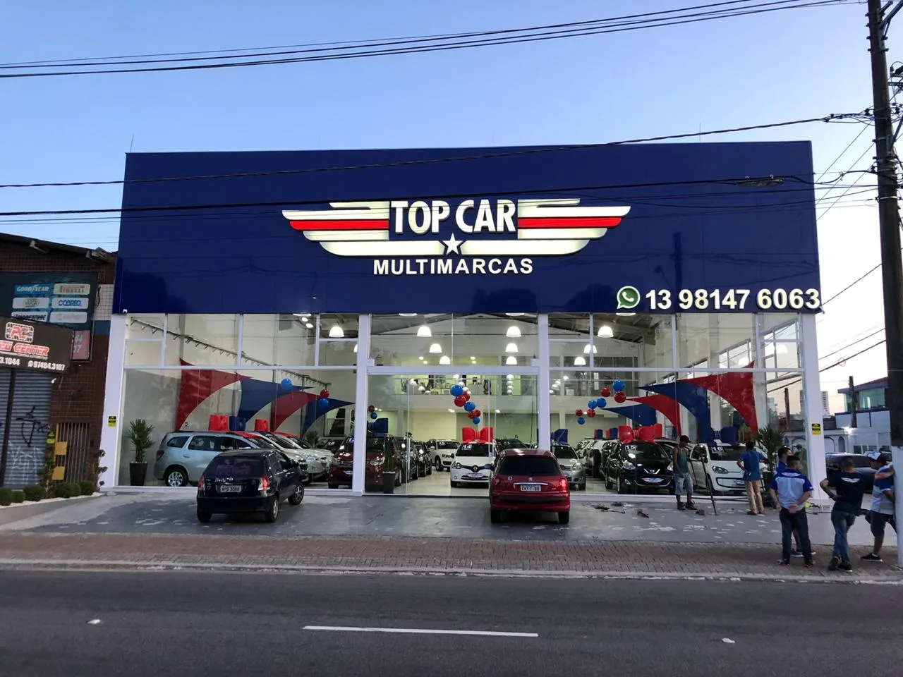 Fachada da loja Veículos à venda em Top Car Multimarcas - Praia Grande - SP | Mobiauto