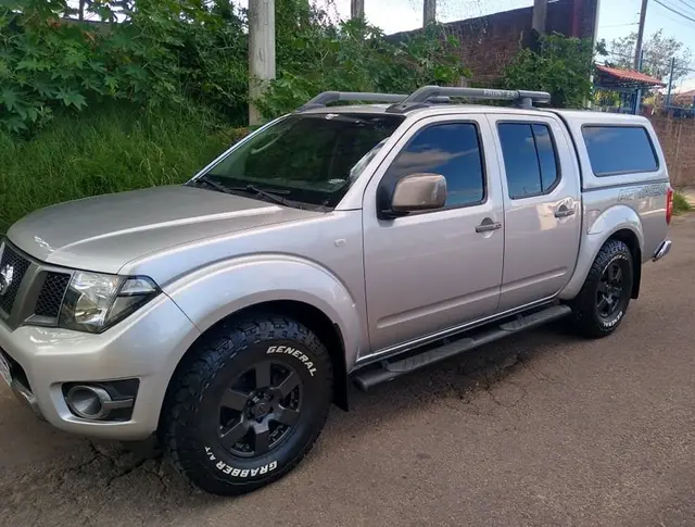 Carro Nissan Frontier 2015 2.5 TD CD 4x4 S