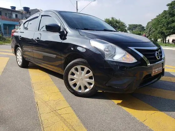 Carro Nissan Versa 2016 1.6 16V SV (Flex)