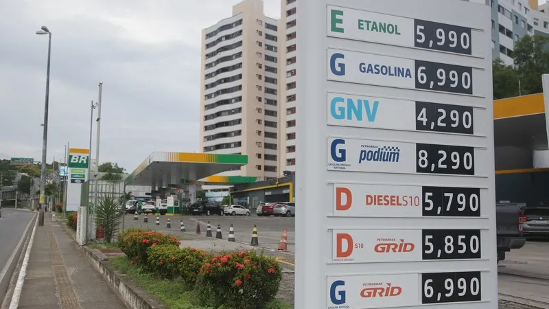 ICMS unificado: lei promete reduzir preço do combustível em até R$ 0,60