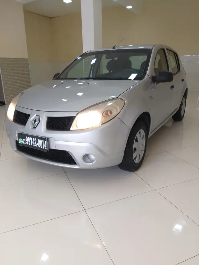 Carro Renault Sandero 2010 Authentique 1.0