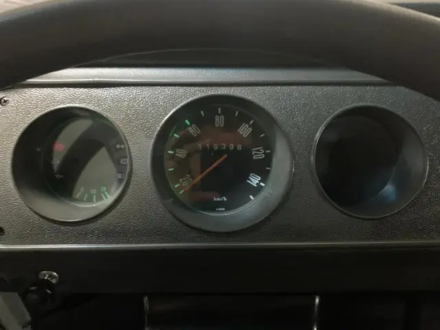 Carro Volkswagen Kombi 2002 Standard 1.6