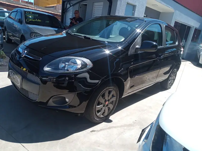 Fiat Palio Attractive 1.4 8V (Flex)