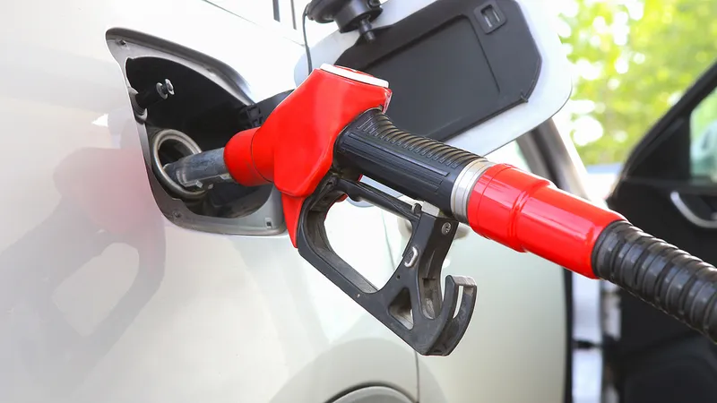 Preço da gasolina pode cair em até R$ 0,20 por litro graças ao etanol