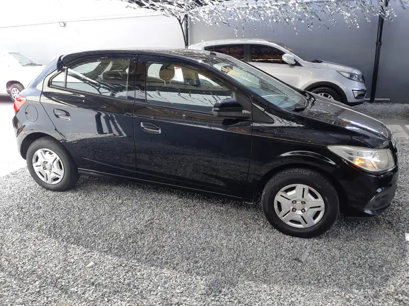 Chevrolet Onix 1.0 LT SPE/4