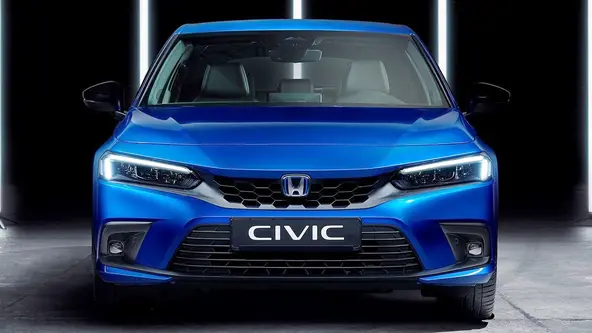 Marca japonesa apresentou a inédita configuração e:HEV da família de médios, que será lançada em nosso mercado no segundo semestre na carroceria sedan