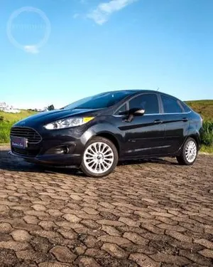 Ford New Fiesta Sedan 2015 1.6 Titanium PowerShift (Flex)