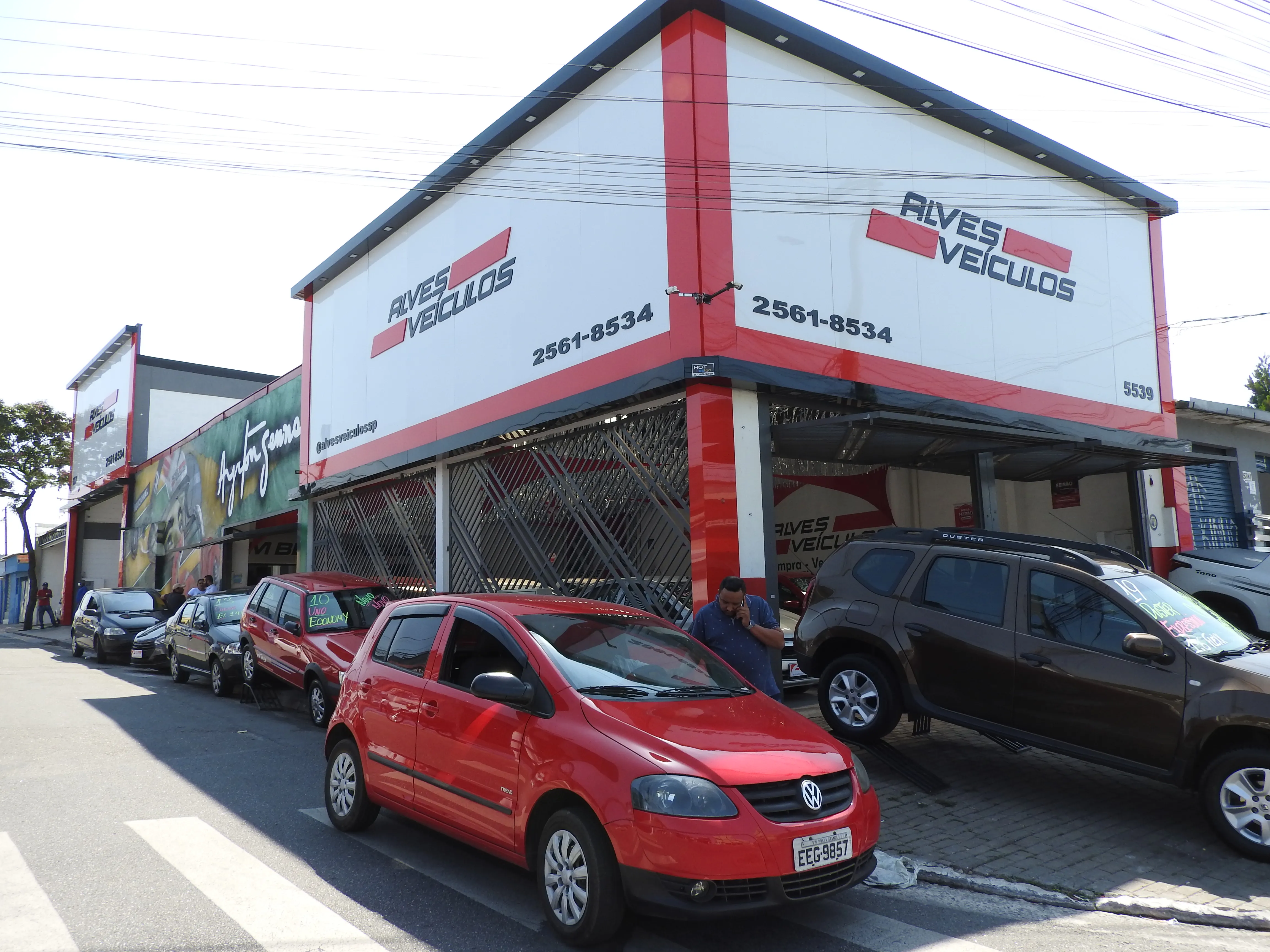 Fachada da loja Veículos à venda em ALVES VEÍCULOS - São Paulo - SP | Mobiauto