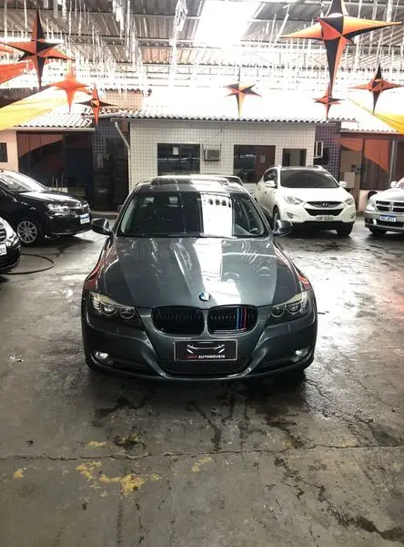 Carro BMW 320i 2010 320i Top 2.0 16V