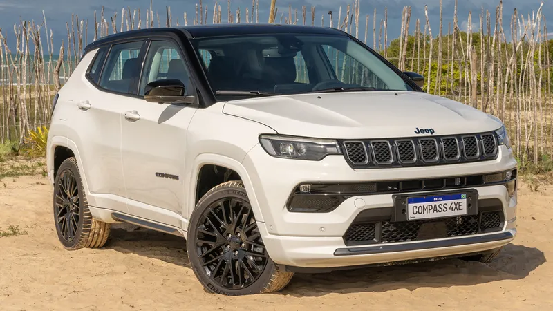Avaliação: Jeep Compass 4xe anda forte e por quase 1.000 km, mas o preço...