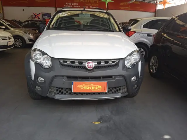 Carro Fiat Palio Weekend 2014 Adventure 1.8 16V (Flex)