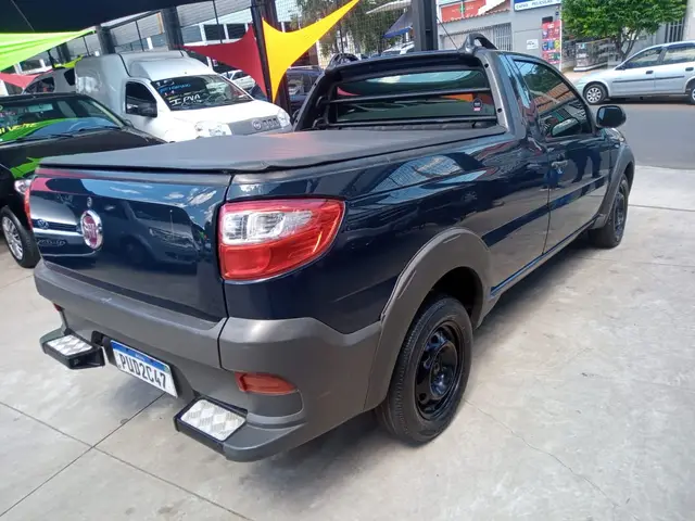 Carro Fiat Strada 2014 Working 1.4 (Flex)