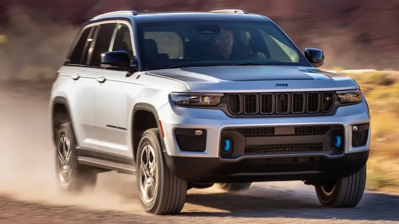 Jeep Grand Cherokee 4xe: 2° híbrido da marca será ainda mais luxuoso e caro