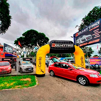 Fachada da loja Veículos à venda em Squ4ttro Motors - Curitiba - PR | Mobiauto