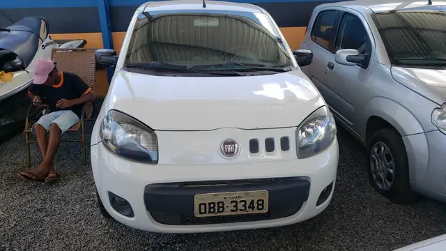 Carro Fiat Uno 2013 Vivace 1.0 8V (Flex) 2p