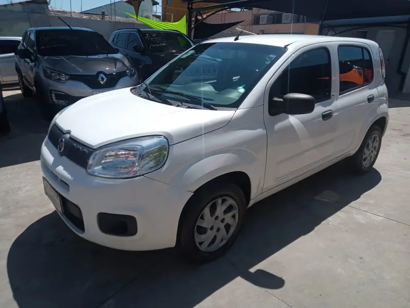 Fiat Uno Attractive 1.0 (Flex) 4p