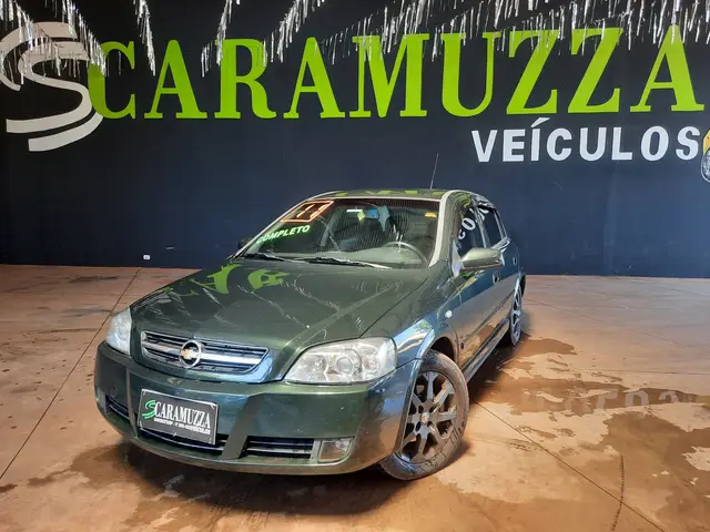 Carro Chevrolet Astra Sedan 2011 Advantage 2.0 (Flex)