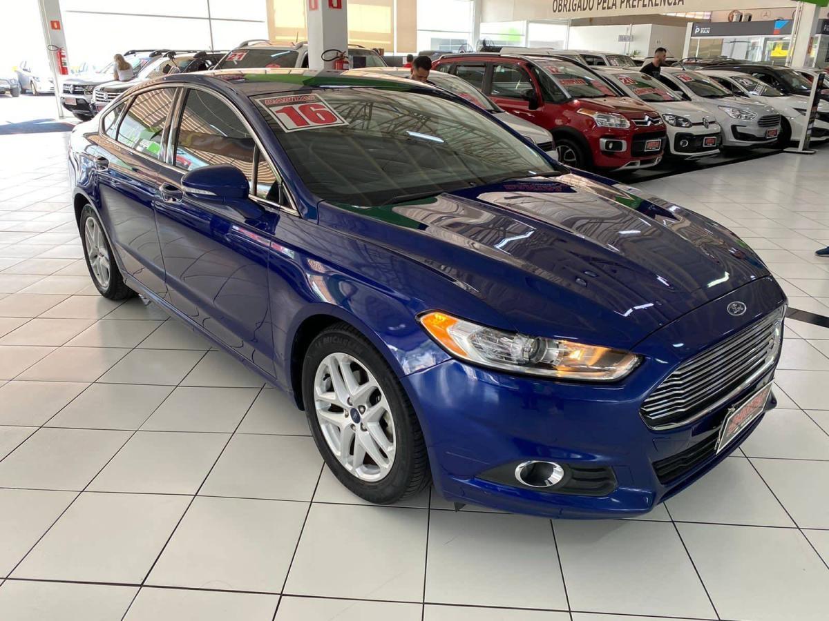 Ford Fusion – 2016 – Azul