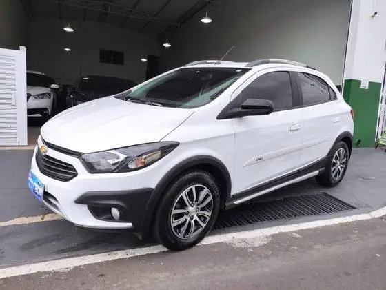 Carro Chevrolet Onix 2018 1.4 Activ SPE/4 (Aut)