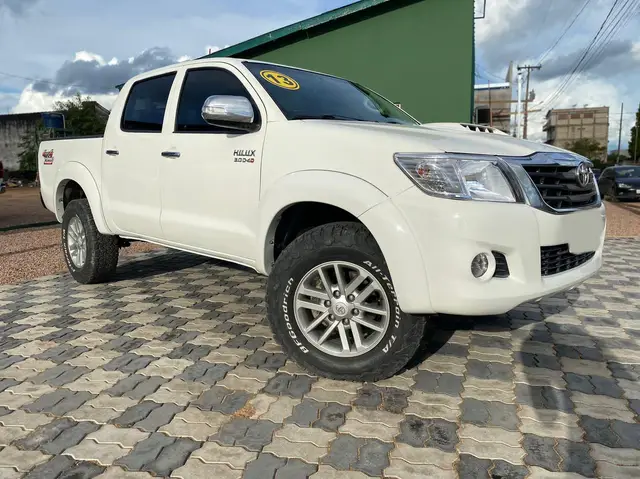 Carro Toyota Hilux Cabine Dupla 2013 Hilux 3.0 TDI 4x4 CD SRV