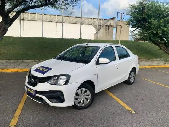 Toyota Etios X Plus 1.5 (Flex)