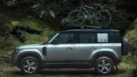 Land Rover Defender 2011