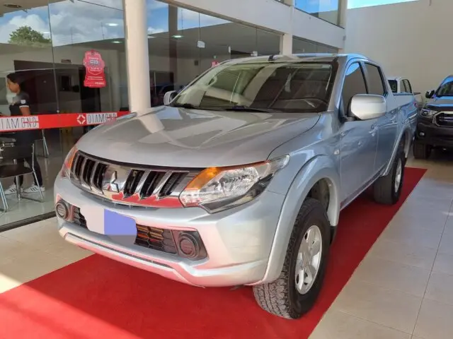 Carro Mitsubishi L200 Triton Sport 2019 Sport 2.4 DID-H GLS 4WD
