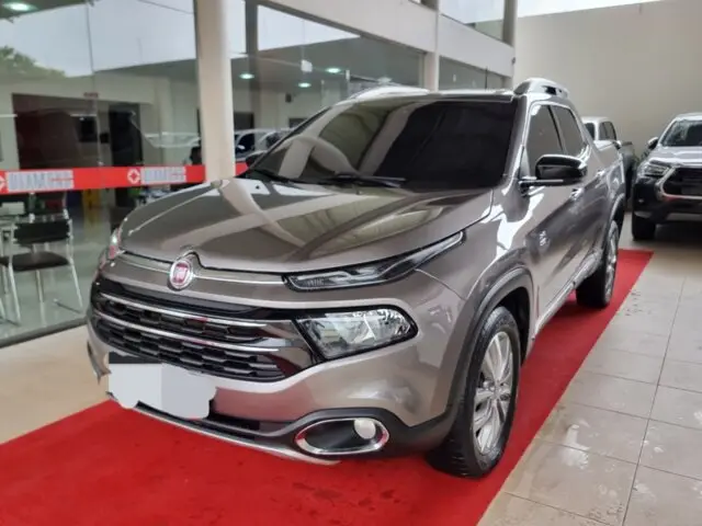 Carro Fiat Toro 2019 Volcano 2.0 diesel AT9 4x4