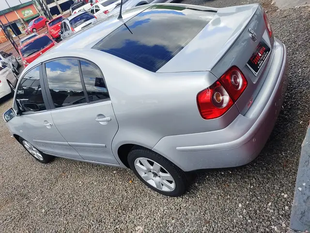 Carro Volkswagen Polo Sedan 2008 1.6 8V (Flex)