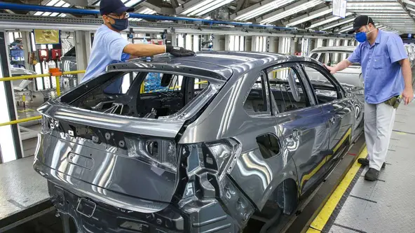 Mercado brasileiro é insuficiente para sustentar evolução da indústria automotiva. Nem câmbio automático somos capazes de produzir localmente