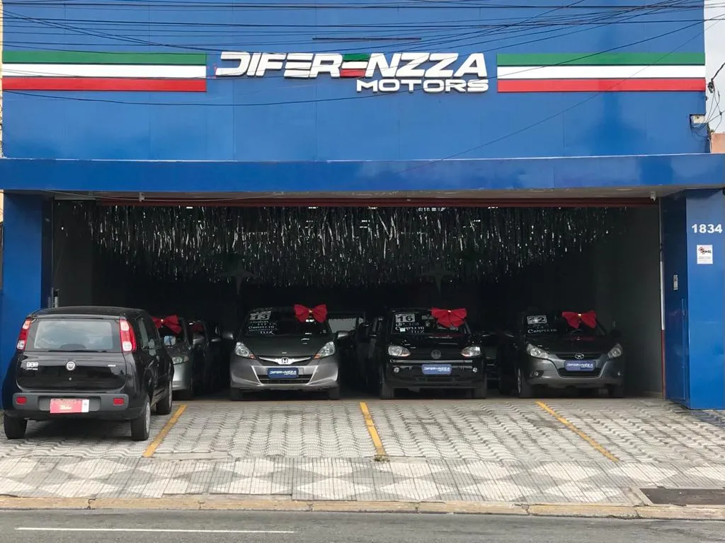 Fachada da loja Veículos à venda em Diferenzza Motors - Guarulhos - SP | Mobiauto