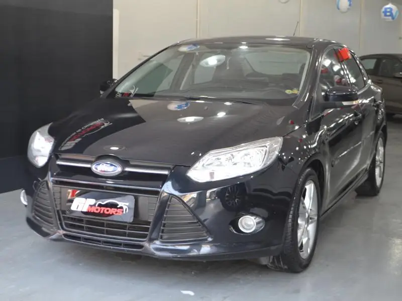 Ford Focus Sedan SE 2.0 16V PowerShift (Aut)