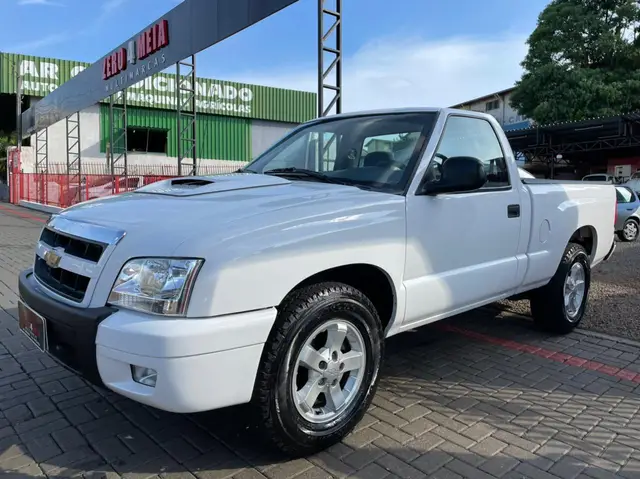 Carro Chevrolet S10 Cabine Simples 2008 S10 Colina 4x2 2.8 Turbo Electronic (Cab Simples)