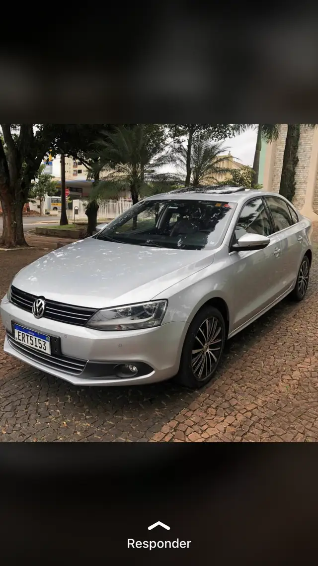 Carro Volkswagen Jetta 2012 2.0 Comfortline Tiptronic (Flex)