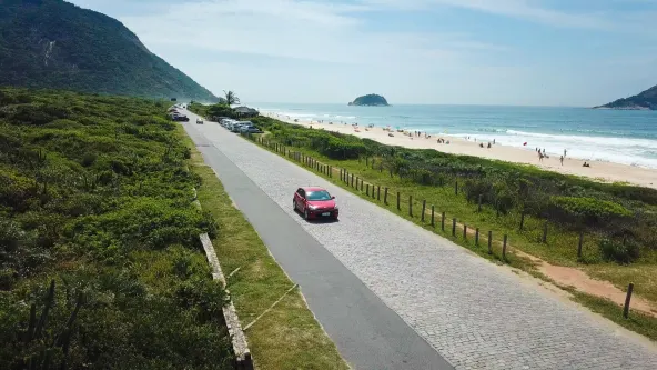 Novo Chevrolet Onix ou o recém-lançado Kia Rio? Dez itens para tirar qualquer dúvida.