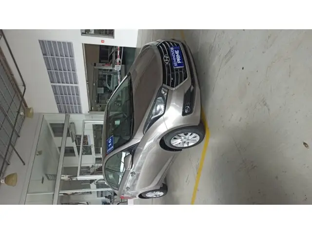 Carro Hyundai HB20S 2016 1.6 Comfort Plus (Flex)