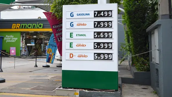 Preço do diesel foi o que mais subiu percentualmente entre janeiro e abril, seguido por GNV, gasolina e etanol. Veja percentuais e valores médios