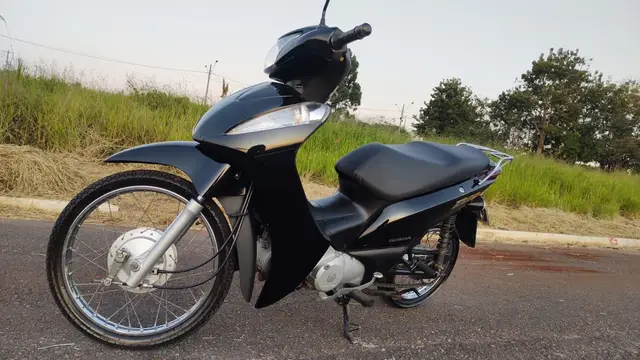 Carro Honda Biz 125i 2012 EX