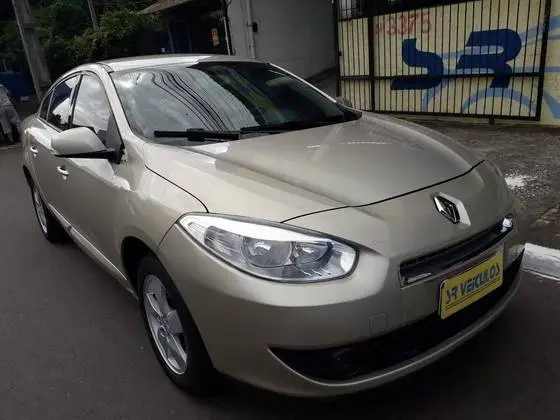Carro Renault Fluence 2013 2.0 16V Dynamique (Flex)
