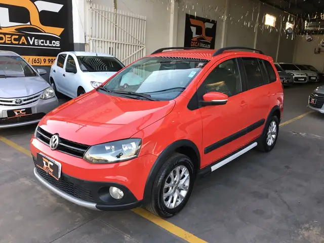 Carro Volkswagen SpaceCross 2013 1.6 8V (Flex)