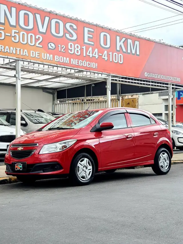 Carro Chevrolet Onix 2013 1.0 LT SPE/4