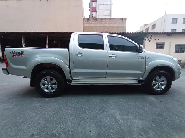 Carro Toyota Hilux Cabine Dupla 2011 Hilux SRV 4x4 3.0 (cab. dupla)