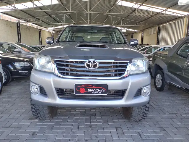 Carro Toyota Hilux Cabine Dupla 2015 Hilux 3.0 TDI 4x4 CD STD